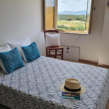 Acquamarina House By The Sea Badesi