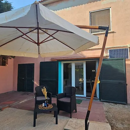 Acquamarina House By The Sea Badesi