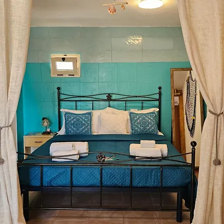 Acquamarina House By The Sea Badesi